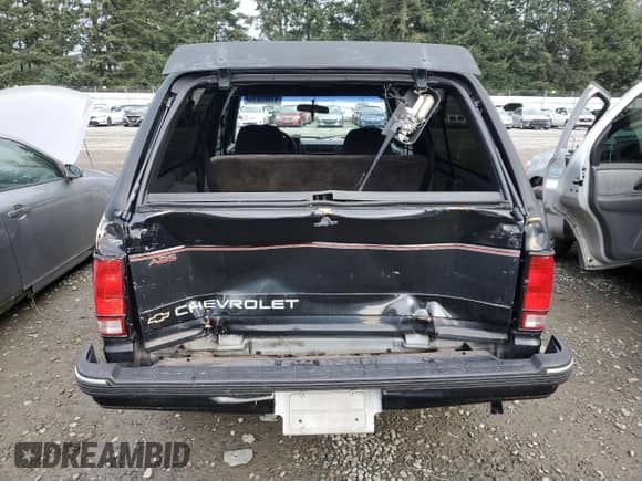 1992 Chevrolet Blazer с VIN 1GNCT18Z7N0105016, выставлен на аукционе Copart как лот 83980034 с пробегом 150 455 миль миль и Списание • Salvage title. История ставок и продаж доступна на DreamBid. Изображение 6.