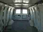 2013 Chevrolet Express Cargo z VIN 1GCWGGFA0D1109475, wystawiony jako Copart lot #69848905 z przebiegiem 172 728 mil mil oraz Szkoda całkowita • Salvage title. Historia ofert i sprzedaży dostępna na DreamBid. Obrazek 10.