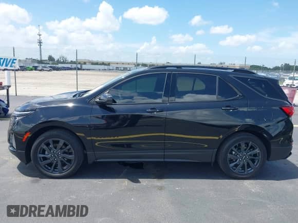 2024 Chevrolet Equinox RS z VIN 3GNAXMEGXRL108663, wystawiony jako IAAI lot #42508860 z przebiegiem 15 675 mil mil oraz . Historia ofert i sprzedaży dostępna na DreamBid. Obrazek 14.