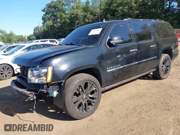 2011 Chevrolet Suburban LTZ с VIN 1GNSKKE32BR207075, выставлен на аукционе IAAI как лот 43072861 с пробегом 53 208 миль миль и . История ставок и продаж доступна на DreamBid. Изображение 2.