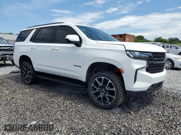 2021 Chevrolet Tahoe RST z VIN 1GNSCRKD9MR395972, wystawiony jako Copart lot #55987375 z przebiegiem 107 689 mil mil oraz Szkoda całkowita • Salvage title. Historia ofert i sprzedaży dostępna na DreamBid. Obrazek 4.