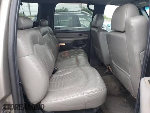 2001 Chevrolet Suburban LS z VIN 3GNFK16T11G103816, wystawiony jako Copart lot #68182605 z przebiegiem 285 942 mil mil oraz Szkoda całkowita • Salvage title. Historia ofert i sprzedaży dostępna na DreamBid. Obrazek 11.