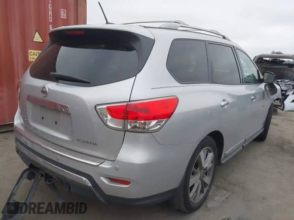 2015 Nissan Pathfinder S с VIN 5N1AR2MN3FC702800, выставлен на аукционе IAAI как лот 42753958 с пробегом 141 571 миль миль и . История ставок и продаж доступна на DreamBid. Изображение 4.