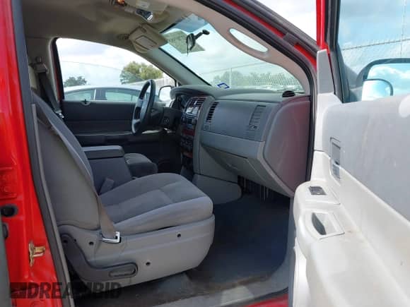 2006 Dodge Durango SLT with VIN 1D4HB48N96F126029, listed as a IAAI auction lot 42703985 with 187,934 mi miles and . Bid and sale history available at DreamBid. Image 5.