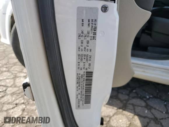 2016 Dodge Grand Caravan SXT z VIN 2C4RDGCG7GR375994, wystawiony jako Copart lot #90061895 z przebiegiem 97 831 mil mil oraz Czysty tytuł • Clean title. Historia ofert i sprzedaży dostępna na DreamBid. Obrazek 13.