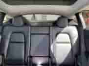 2021 Tesla Model Y Long Range z VIN 5YJYGDEE4MF295914, wystawiony jako Copart lot #85107055 z przebiegiem 49 996 mil mil oraz Szkoda całkowita • Salvage title. Historia ofert i sprzedaży dostępna na DreamBid. Obrazek 10.