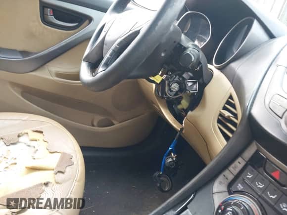 2013 Hyundai Elantra Limited с VIN 5NPDH4AE8DH172118, выставлен на аукционе IAAI как лот 43430872 с пробегом Не указан миль и . История ставок и продаж доступна на DreamBid. Изображение 12.