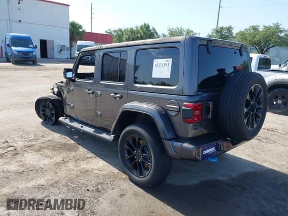 2021 Jeep Wrangler Unlimited Sahara z VIN 1C4JJXP60MW643293, wystawiony jako IAAI lot #42276393 z przebiegiem Nie podano mil oraz . Historia ofert i sprzedaży dostępna na DreamBid. Obrazek 3.