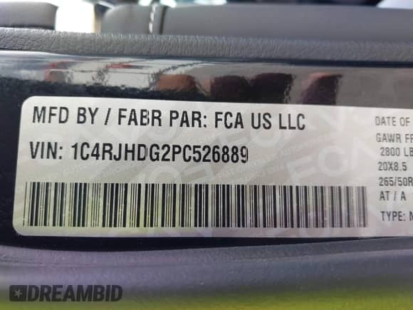 2023 Jeep Grand Cherokee Overland z VIN 1C4RJHDG2PC526889, wystawiony jako IAAI lot #42247177 z przebiegiem 71 390 mil mil oraz . Historia ofert i sprzedaży dostępna na DreamBid. Obrazek 9.