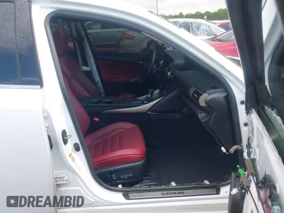 2015 Lexus IS 350 с VIN JTHBE1D29F5021564, выставлен на аукционе IAAI как лот 42174550 с пробегом 160 372 миль миль и . История ставок и продаж доступна на DreamBid. Изображение 5.