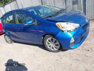 2013 Toyota Prius One with VIN JTDKDTB35D1549408, listed as a IAAI auction lot 43070827 with 88,969 mi miles and . Bid and sale history available at DreamBid. Image 1.