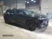 2024 Chevrolet Equinox EV RS с VIN 3GN7DSRP6RS270667, выставлен на аукционе Copart как лот 54726445 с пробегом 11 056 миль миль и Списание • Salvage title. История ставок и продаж доступна на DreamBid. Изображение 4.