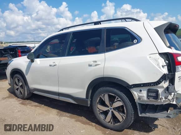 2020 Subaru Forester Touring with VIN JF2SKAXCXLH493203, listed as a IAAI auction lot 42983342 with 109,124 mi miles and . Bid and sale history available at DreamBid. Image 15.