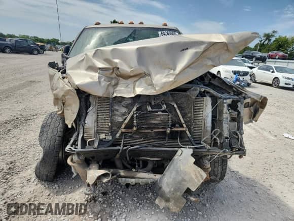 2005 Chevrolet Silverado 2500HD LS with VIN 1GCHK23205F886248, listed as a Copart auction lot 64263905 with Not provided miles and Salvage title. Bid and sale history available at DreamBid. Image 5.