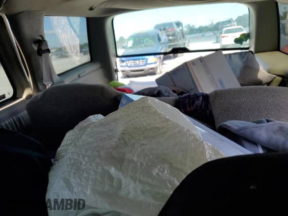 1996 Chevrolet Blazer with VIN 1GNCS13W4T2251083, listed as a Copart auction lot 89459095 with 147,830 mi miles and Salvage title. Bid and sale history available at DreamBid. Image 10.