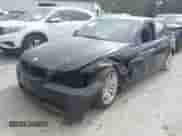 2008 BMW 3 Series 328i с VIN WBAVA37578NL49898, выставлен на аукционе IAAI как лот 43320435 с пробегом 169 927 миль миль и . История ставок и продаж доступна на DreamBid. Изображение 16.