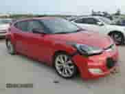 2012 Hyundai Veloster w/Red Int z VIN KMHTC6AD1CU070298, wystawiony jako Copart lot #71091355 z przebiegiem 144 305 mil mil oraz Czysty tytuł • Clean title. Historia ofert i sprzedaży dostępna na DreamBid. Obrazek 4.