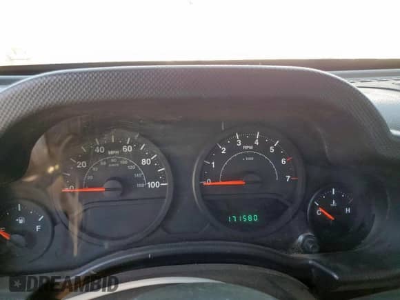 2008 Jeep Wrangler Unlimited X with VIN 1J4GA39108L539456, listed as a Copart auction lot 83954035 with 171,580 mi miles and Salvage title. Bid and sale history available at DreamBid. Image 9.