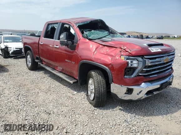 2024 Chevrolet Silverado 3500HD LTZ z VIN 1GC4YUEYXRF368678, wystawiony jako Copart lot #66715254 z przebiegiem Nie podano mil oraz Szkoda całkowita • Salvage title. Historia ofert i sprzedaży dostępna na DreamBid. Obrazek 4.