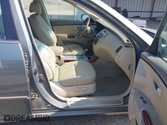 2007 Hyundai Azera SE с VIN KMHFC46F07A148167, выставлен на аукционе IAAI как лот 42975590 с пробегом 177 201 миль миль и . История ставок и продаж доступна на DreamBid. Изображение 5.