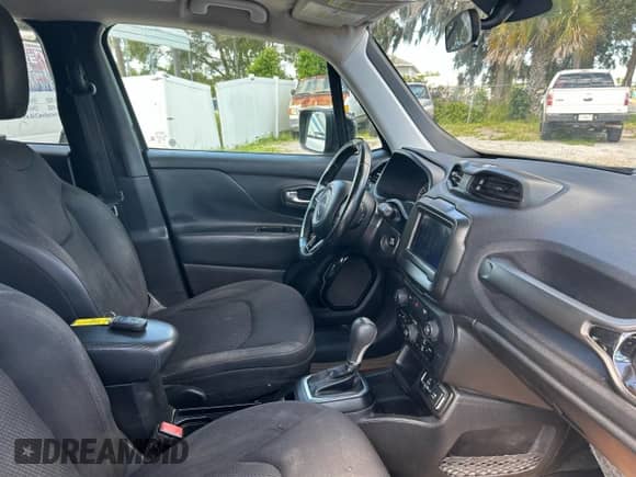 2018 Jeep Renegade Latitude с VIN ZACCJABB6JPG65463, выставлен на аукционе Copart как лот 87422565 с пробегом 148 648 миль миль и Чистый • Clean title. История ставок и продаж доступна на DreamBid. Изображение 5.