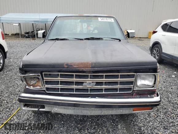1983 Chevrolet S-10 с VIN 1GCCS14B4D2186273, выставлен на аукционе Copart как лот 54218175 с пробегом 424 628 миль миль и Списание • Salvage title. История ставок и продаж доступна на DreamBid. Изображение 5.