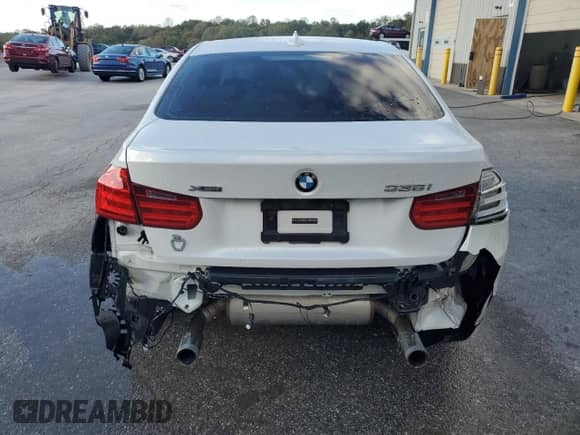 2014 BMW 3 Series 335i xDrive z VIN WBA3B9G5XENR90465, wystawiony jako Copart lot #86308715 z przebiegiem 56 218 mil mil oraz Szkoda całkowita • Salvage title. Historia ofert i sprzedaży dostępna na DreamBid. Obrazek 6.
