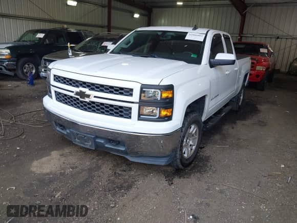 2015 Chevrolet Silverado 1500 LT z VIN 1GCVKREH8FZ221322, wystawiony jako IAAI lot #42806085 z przebiegiem 134 306 mil mil oraz . Historia ofert i sprzedaży dostępna na DreamBid. Obrazek 2.