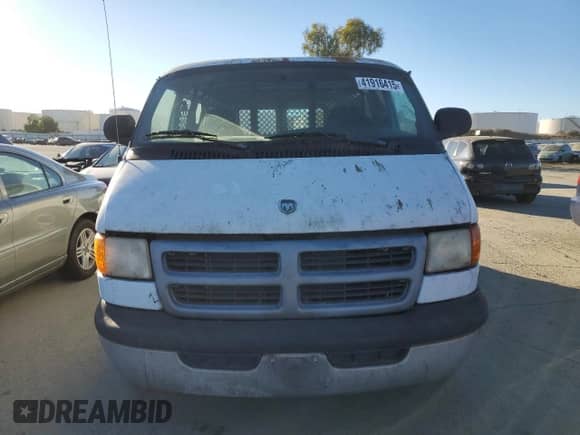 1998 Dodge Cargo with VIN 2B7HB11X9WK152378, listed as a Copart auction lot 41916415 with 139,516 mi miles and Clean title. Bid and sale history available at DreamBid. Image 5.