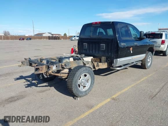 2003 Dodge 3500 ST with VIN 3D7LU38C23G749809, listed as a IAAI auction lot 41610000 with 258,752 mi miles and . Bid and sale history available at DreamBid. Image 4.