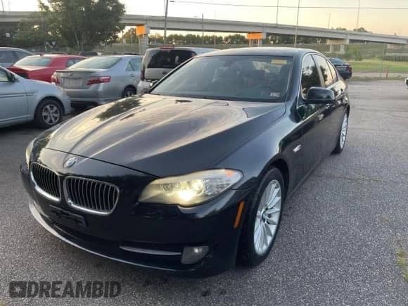 2013 BMW 5 Series 535i xDrive с VIN WBAFU7C56DDU66560, выставлен на аукционе Copart как лот 84773534 с пробегом 109 405 миль миль и Чистый • Clean title. История ставок и продаж доступна на DreamBid. Изображение 2.