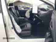 2018 Toyota Prius Plus z VIN JTDKARFP9J3098945, wystawiony jako IAAI lot #42471552 z przebiegiem 164 405 mil mil oraz . Historia ofert i sprzedaży dostępna na DreamBid. Obrazek 5.