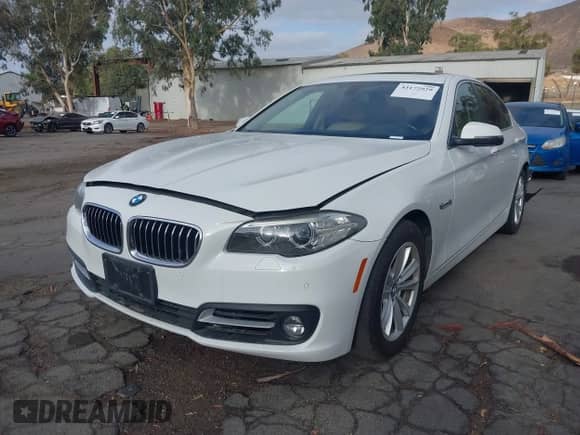 2015 BMW 5 Series 528i с VIN WBA5A5C58FD523420, выставлен на аукционе IAAI как лот 43172929 с пробегом 68 284 миль миль и . История ставок и продаж доступна на DreamBid. Изображение 2.