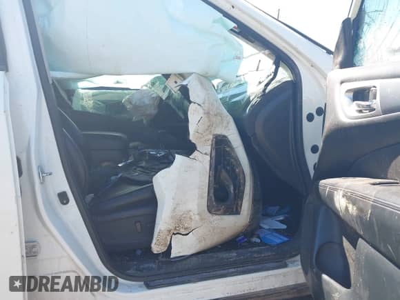 2019 Nissan Pathfinder SV with VIN 5N1DR2MM9KC600352, listed as a IAAI auction lot 41962641 with Not provided miles and . Bid and sale history available at DreamBid. Image 5.