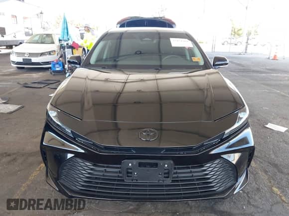 2025 Toyota Camry SE with VIN 4T1DAACK8SU606171, listed as a IAAI auction lot 43151767 with 4,014 mi miles and . Bid and sale history available at DreamBid. Image 13.