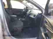 2019 Chevrolet Equinox LT z VIN 2GNAXJEV3K6254328, wystawiony jako IAAI lot #43337499 z przebiegiem 238 022 mil mil oraz . Historia ofert i sprzedaży dostępna na DreamBid. Obrazek 5.