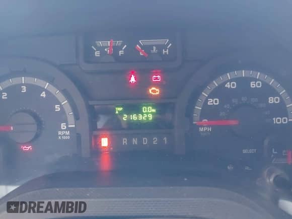 2014 Ford Econoline Cargo Commercial with VIN 1FTNE1EW4EDB05697, listed as a IAAI auction lot 42899014 with 216,329 mi miles and . Bid and sale history available at DreamBid. Image 7.