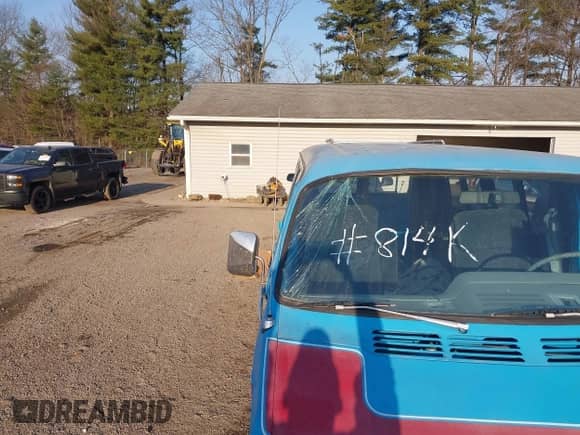 1982 Dodge RAM with VIN 2B7HB23P5CK190625, listed as a IAAI auction lot 41761068 with 93,980 mi miles and . Bid and sale history available at DreamBid. Image 18.