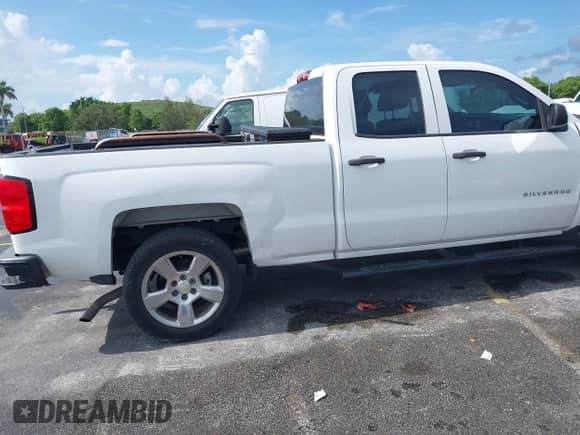 2015 Chevrolet Silverado 1500 Work Truck с VIN 1GCRCPEH6FZ298483, выставлен на аукционе IAAI как лот 42416092 с пробегом 81 453 миль миль и . История ставок и продаж доступна на DreamBid. Изображение 17.
