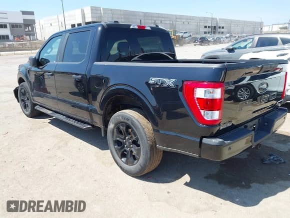 2022 Ford F-150 XL с VIN 1FTEW1CP0NFB36376, выставлен на аукционе IAAI как лот 43006073 с пробегом 67 116 миль миль и . История ставок и продаж доступна на DreamBid. Изображение 3.