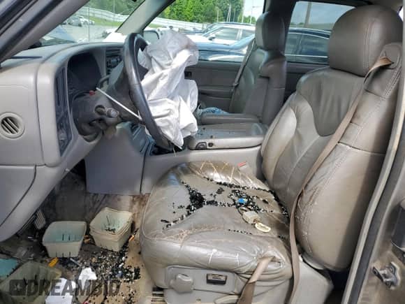 2000 GMC Sierra 1500 SLE z VIN 2GTEC19V2Y1315805, wystawiony jako Copart lot #61499285 z przebiegiem 207 499 mil mil oraz Szkoda całkowita • Salvage title. Historia ofert i sprzedaży dostępna na DreamBid. Obrazek 7.