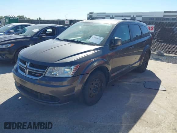 2016 Dodge Journey SE с VIN 3C4PDCAB1GT231250, выставлен на аукционе IAAI как лот 43506700 с пробегом 218 437 миль миль и . История ставок и продаж доступна на DreamBid. Изображение 6.