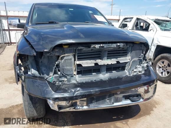 2016 Ram 1500 Laramie z VIN 1C6RR7NT5GS151639, wystawiony jako IAAI lot #43241196 z przebiegiem 150 825 mil mil oraz . Historia ofert i sprzedaży dostępna na DreamBid. Obrazek 6.