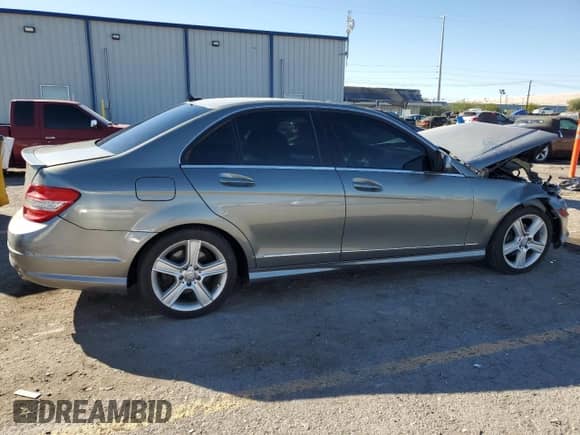 2008 Mercedes-Benz C 300 Sport с VIN WDDGF54X38F030500, выставлен на аукционе Copart как лот 84471855 с пробегом 169 539 миль миль и Списание • Salvage title. История ставок и продаж доступна на DreamBid. Изображение 3.