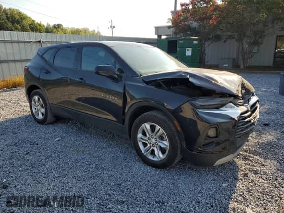 2021 Chevrolet Blazer LT z VIN 3GNKBBRA0MS529674, wystawiony jako Copart lot #69258085 z przebiegiem 138 820 mil mil oraz Szkoda całkowita • Salvage title. Historia ofert i sprzedaży dostępna na DreamBid. Obrazek 4.