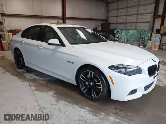 2013 BMW 5 Series 550i с VIN WBAFR9C57DDX80070, выставлен на аукционе IAAI как лот 42321448 с пробегом 242 799 миль миль и . История ставок и продаж доступна на DreamBid. Изображение 1.