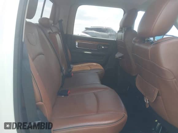 2014 Ram 1500 z VIN 1C6RR6WT1ES454858, wystawiony jako IAAI lot #42128460 z przebiegiem 163 965 mil mil oraz . Historia ofert i sprzedaży dostępna na DreamBid. Obrazek 8.