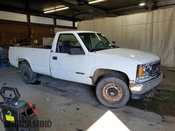 1996 GMC Sierra 1500 with VIN 1GTEK14W3TZ532945, listed as a Copart auction lot 65740605 with 120,125 mi miles and Clean title. Bid and sale history available at DreamBid. Image 4.