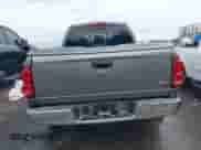 2007 Dodge 1500 SLT z VIN 3D7KR19D57G736423, wystawiony jako IAAI lot #42145607 z przebiegiem 298 274 mil mil oraz . Historia ofert i sprzedaży dostępna na DreamBid. Obrazek 16.