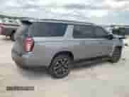 2021 Chevrolet Suburban RST z VIN 1GNSKEKD7MR328539, wystawiony jako Copart lot #70866255 z przebiegiem 100 302 mil mil oraz Nie do naprawy • Non repairable. Historia ofert i sprzedaży dostępna na DreamBid. Obrazek 3.
